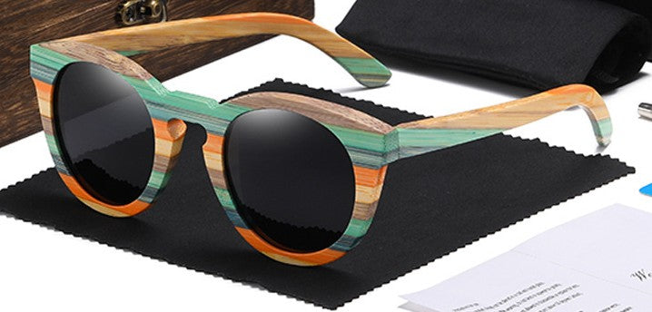 Bamboo frame Wayfarer style sunglasses With Box
