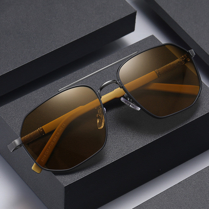 Aviator square sunglasses with geometric vibes