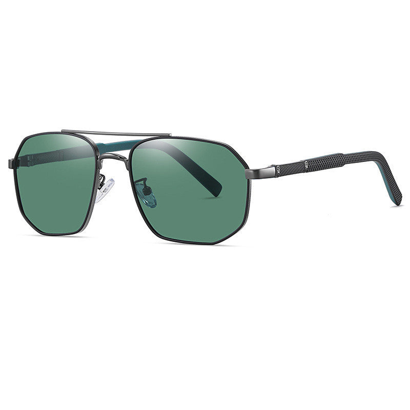 Aviator square sunglasses with geometric vibes