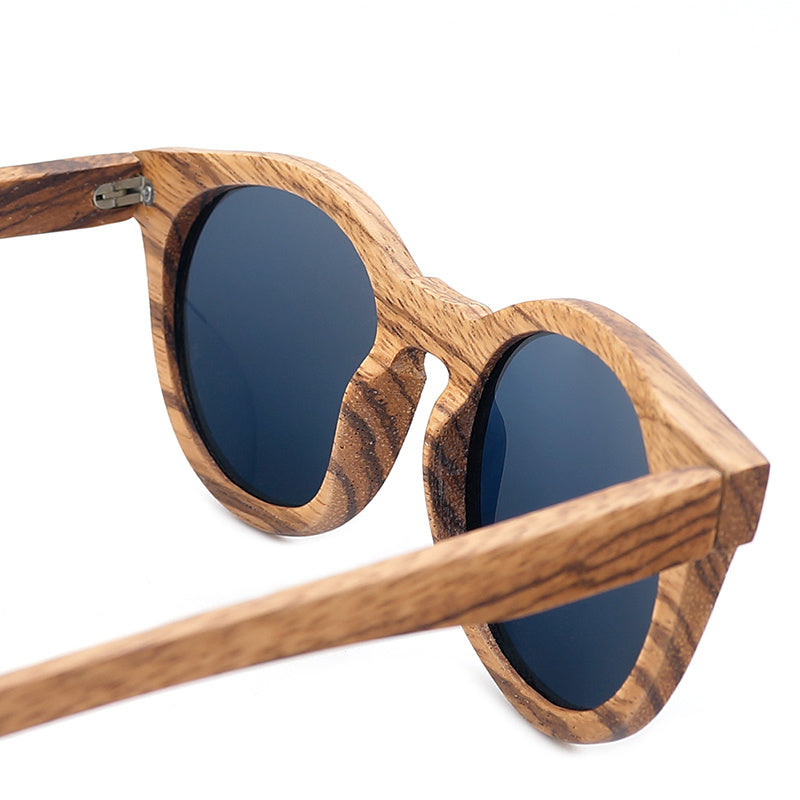 Wayfarer style Wood frame Round lenses Sunglasses