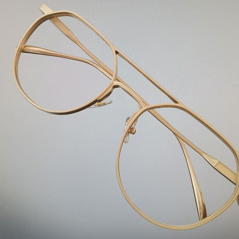 Round, solid pronounced frame